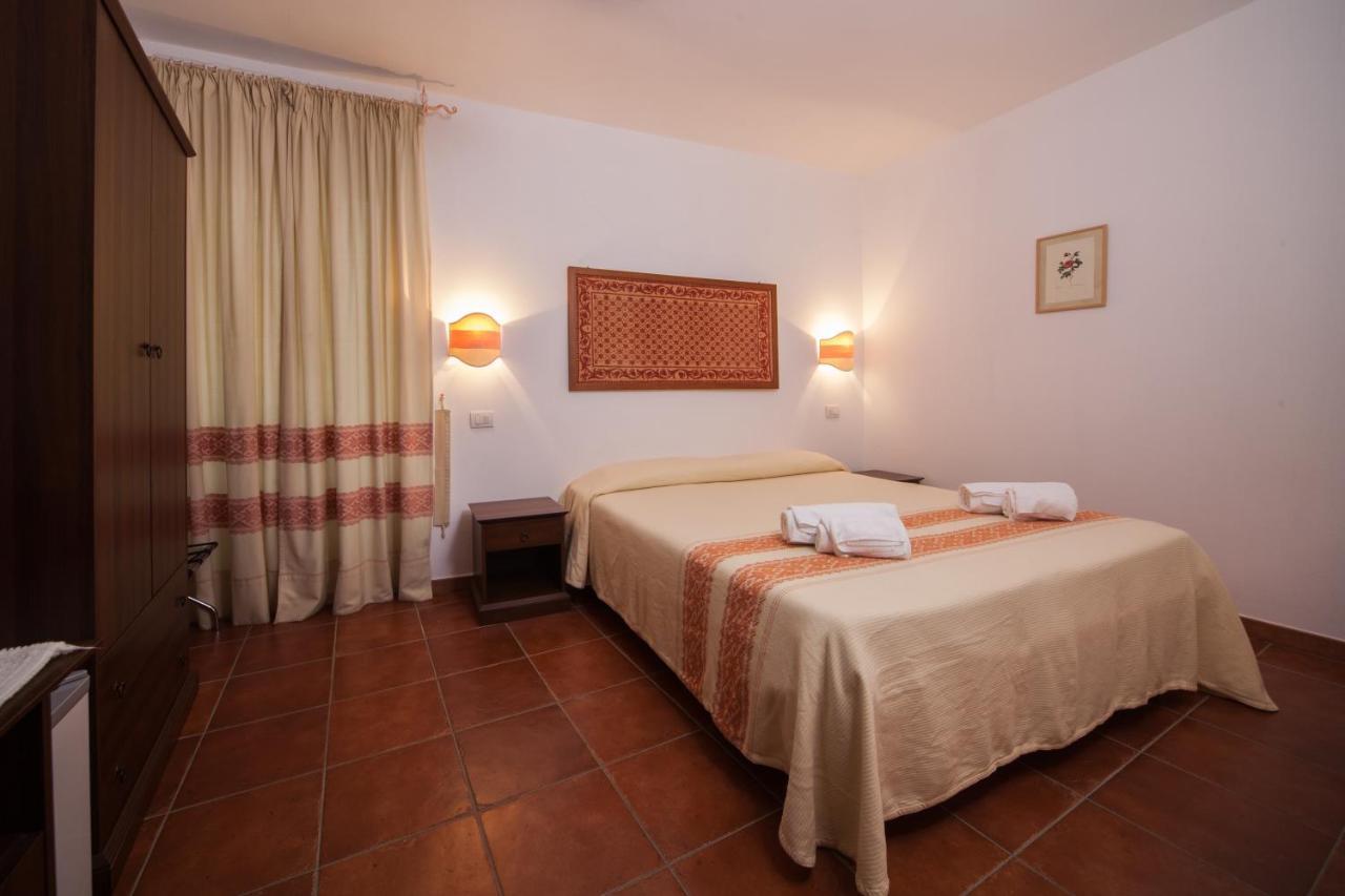 Affitta Camere Casa Delle Rose Villanova Monteleone Zewnętrze zdjęcie